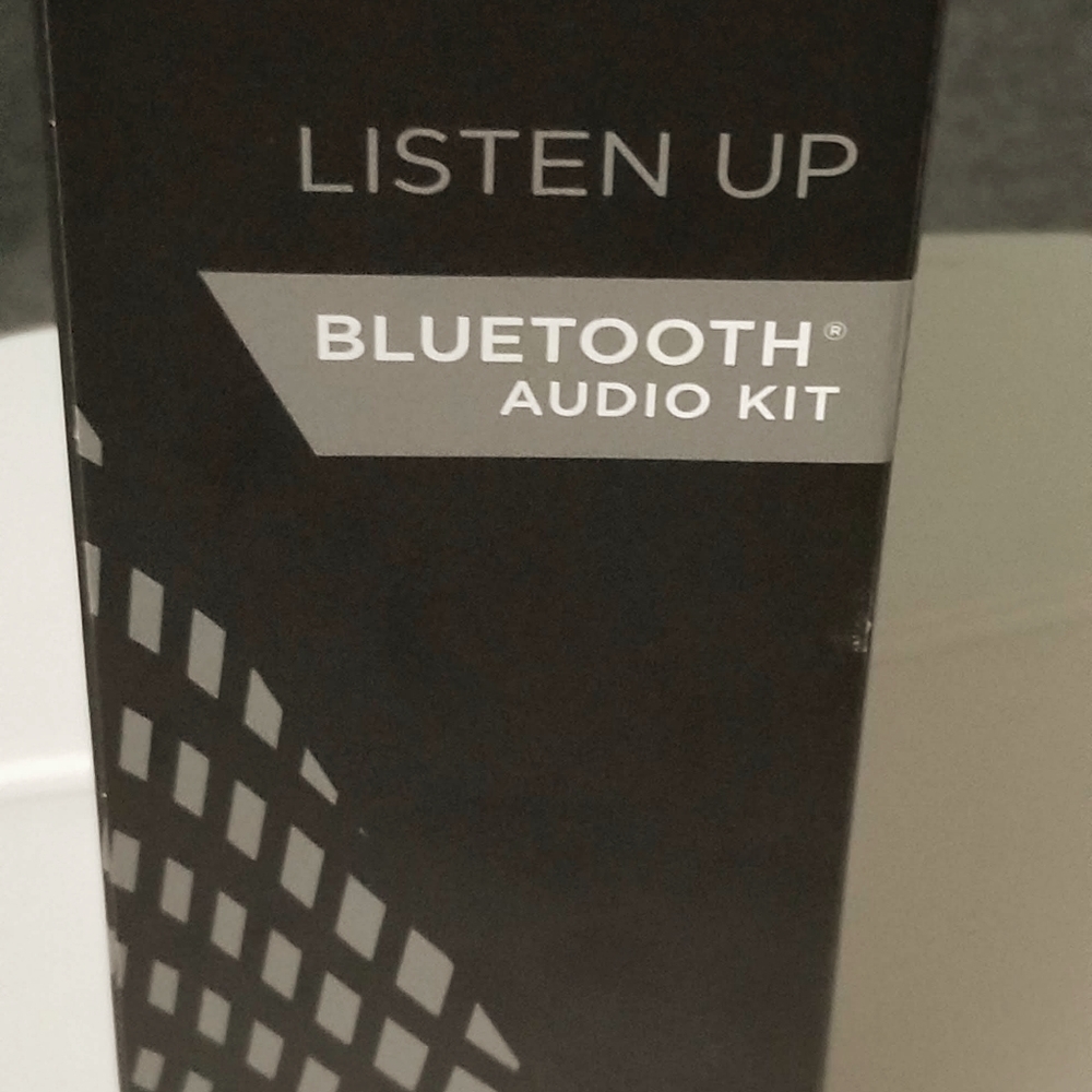 BLUETOOTH LISTENING AUDIO SET